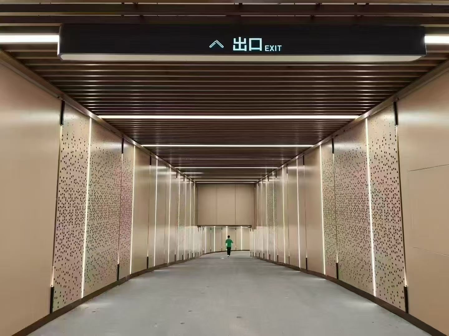 Qualité Panneaux ondulés en aluminium usine