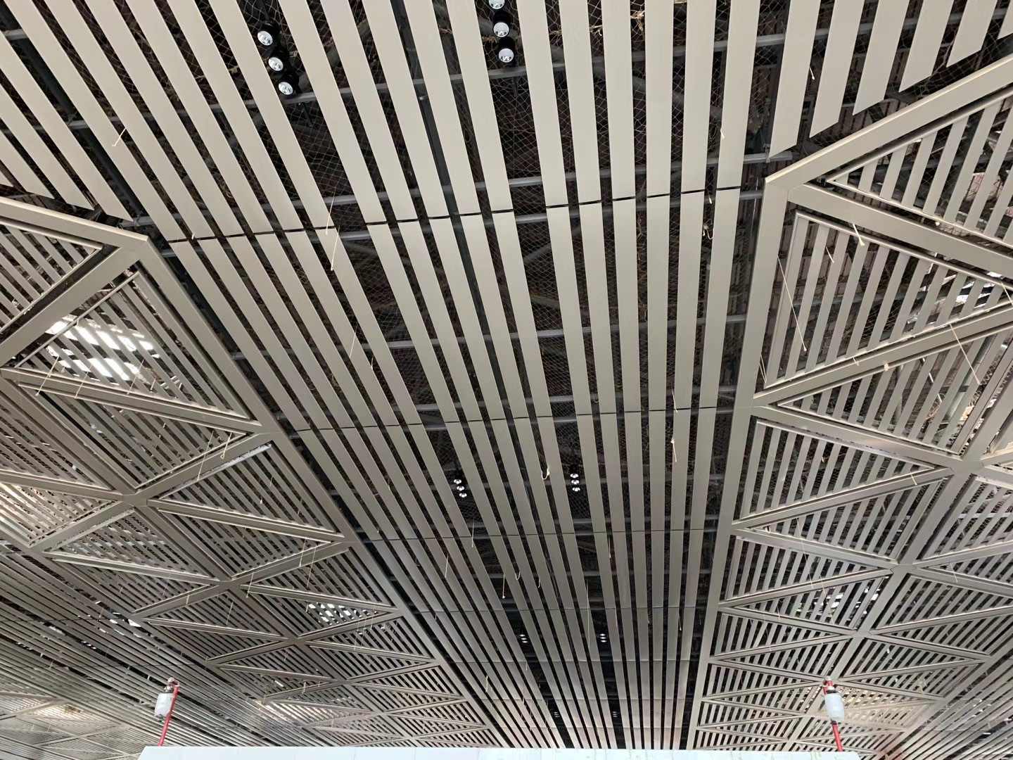 Qualité Panneaux ondulés en aluminium usine